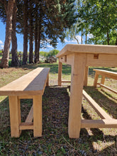 Charger l&#39;image dans la galerie, Ensemble table de ferme et bancs
