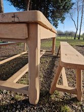 Charger l&#39;image dans la galerie, Ensemble table de ferme et bancs
