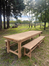 Charger l&#39;image dans la galerie, Ensemble table et bancs de ferme

