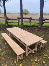 Charger l&#39;image dans la galerie, Ensemble table de ferme et bancs
