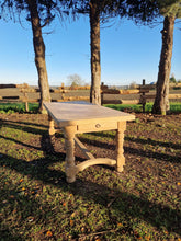 Charger l&#39;image dans la galerie, Table de ferme massive
